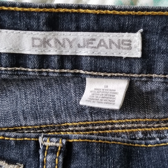 DKNY Jeans - Picture 3 of 4